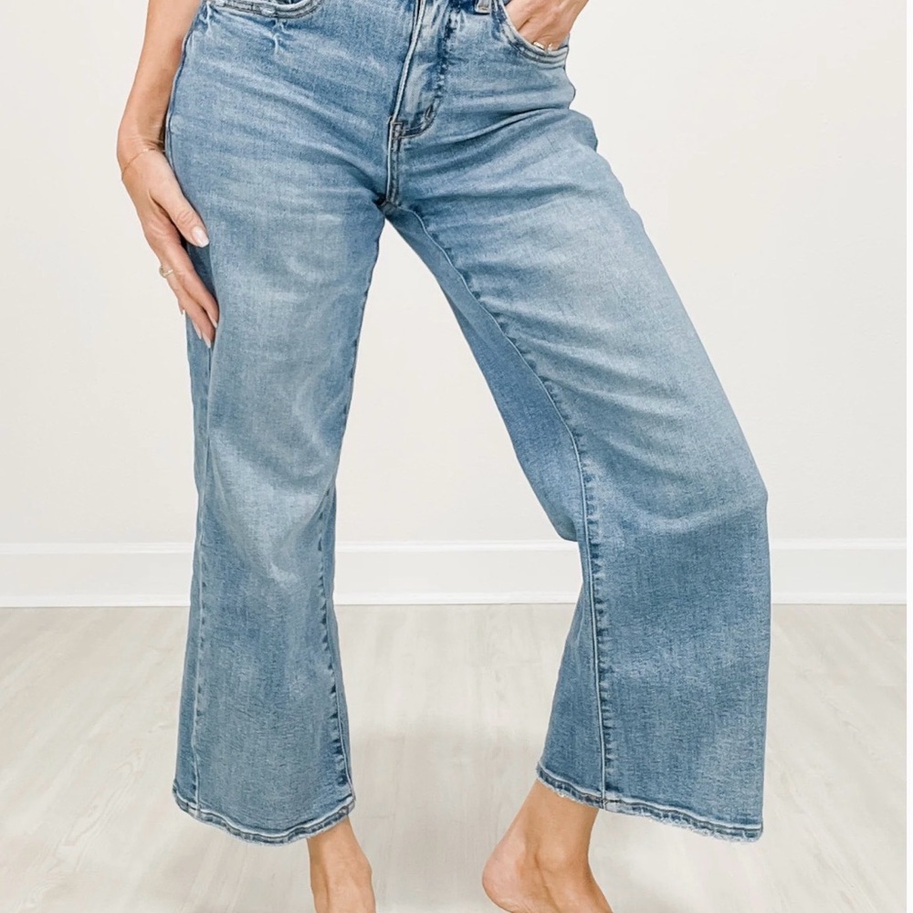 NWT VERVET Light Blue Wide Leg Cropped Women’s Jeans - Picture 4 of 4